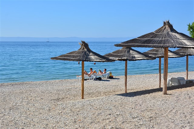 RIVIJERA Sunny Resort by Valamar pobyty dofinansowane 50+ - RIVIJERA Sunny Resort by Valamar, Makarska - plaża