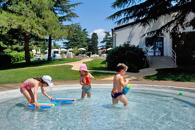 Hotel VALAMAR PINIA - Hotel Valamar Pinia, Poreč, Chorwacja - basen dla dzieci