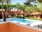 Villaggio CAPISTRANO - komplex apartmánů s bazénem