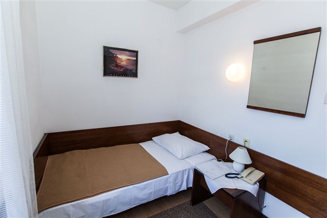Hotel ZAGREB - pokój - 1(+0) STANDARD