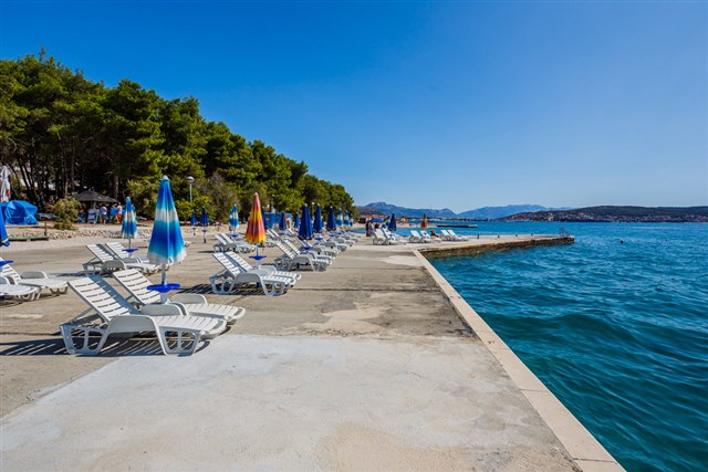 Hotel MEDENA - Hotel Medena, Trogir - plaża