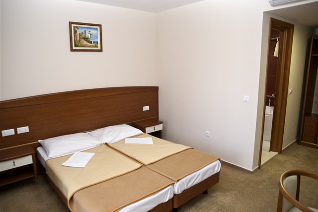 Hotel NEPTUN - pokój - 2(+0) BM