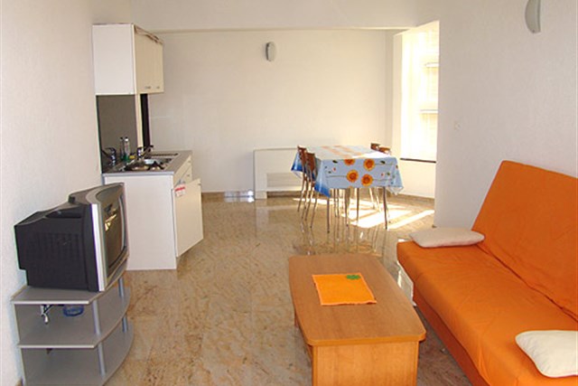 Villa MARIĆ - apartament - Apt. 4(+1) - sypialnia 2-osobowa, pokój dzienny